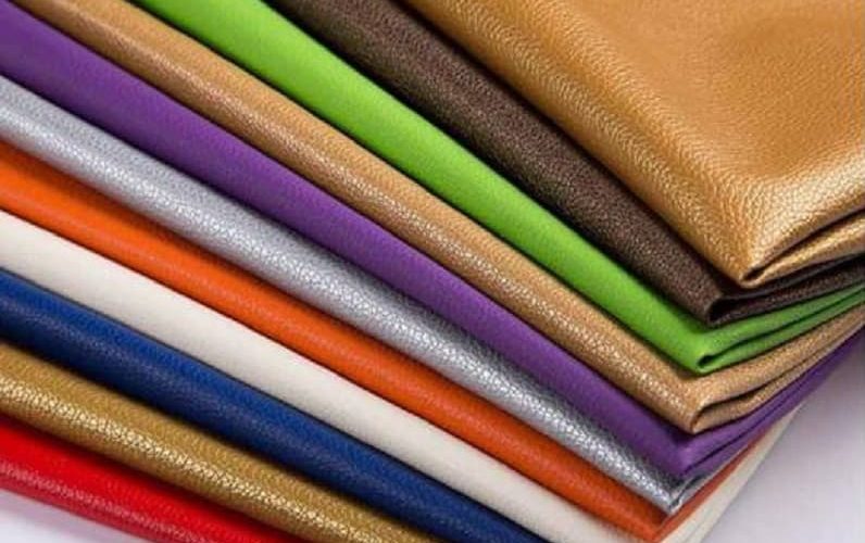چرم مصنوعی سبز در مدل های PU و تناژ های رنگی مختلف برای دوخت پوشاک